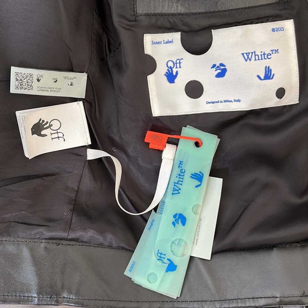 Off-White limited edition leather jacket (Authenticated) - Picture 3 of 7